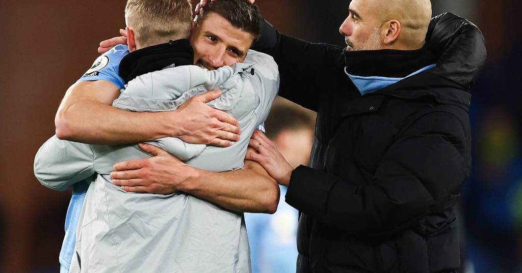 Ruben Dias Considers Manchester City Exit with PSG Ready to Strike