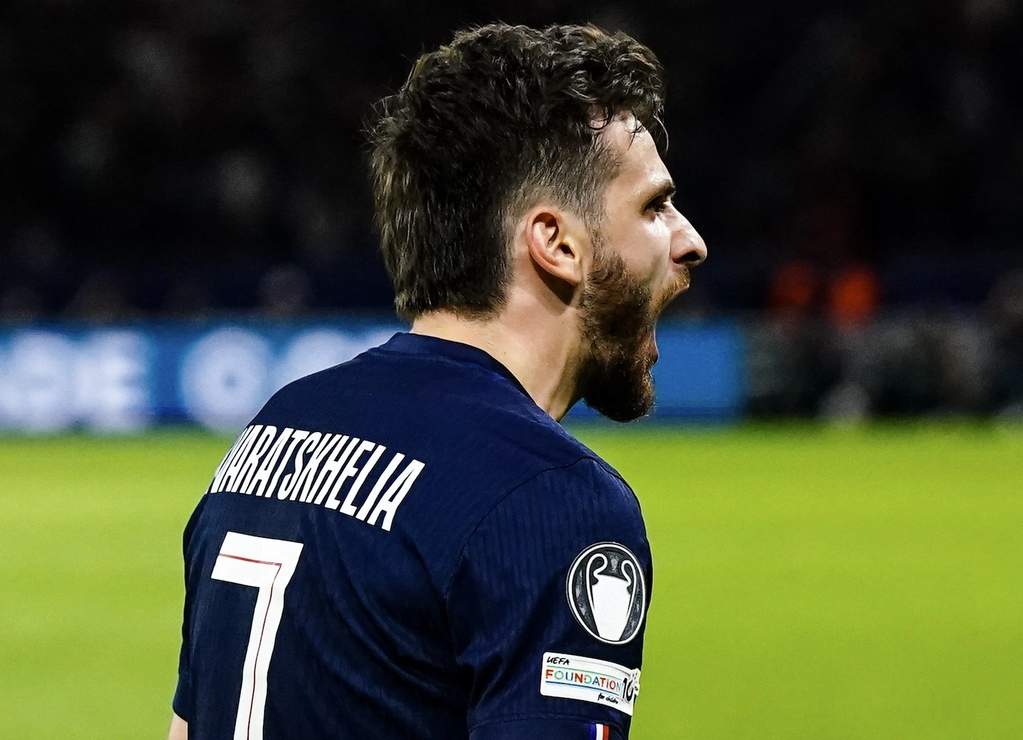 Arsenal vs PSG: Khvicha Kvaratskhelia Eyes Champions League Title