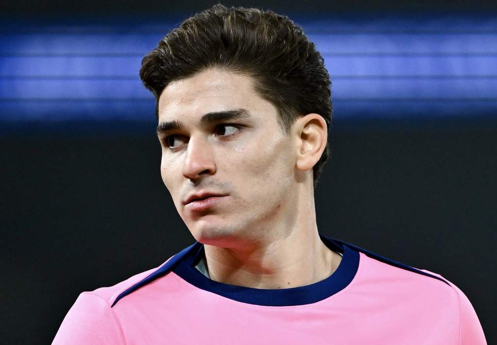 Argentine forward Julián Álvarez during a competitive European football match